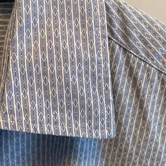 Boss Dress Shirt - Picture 4 of 5